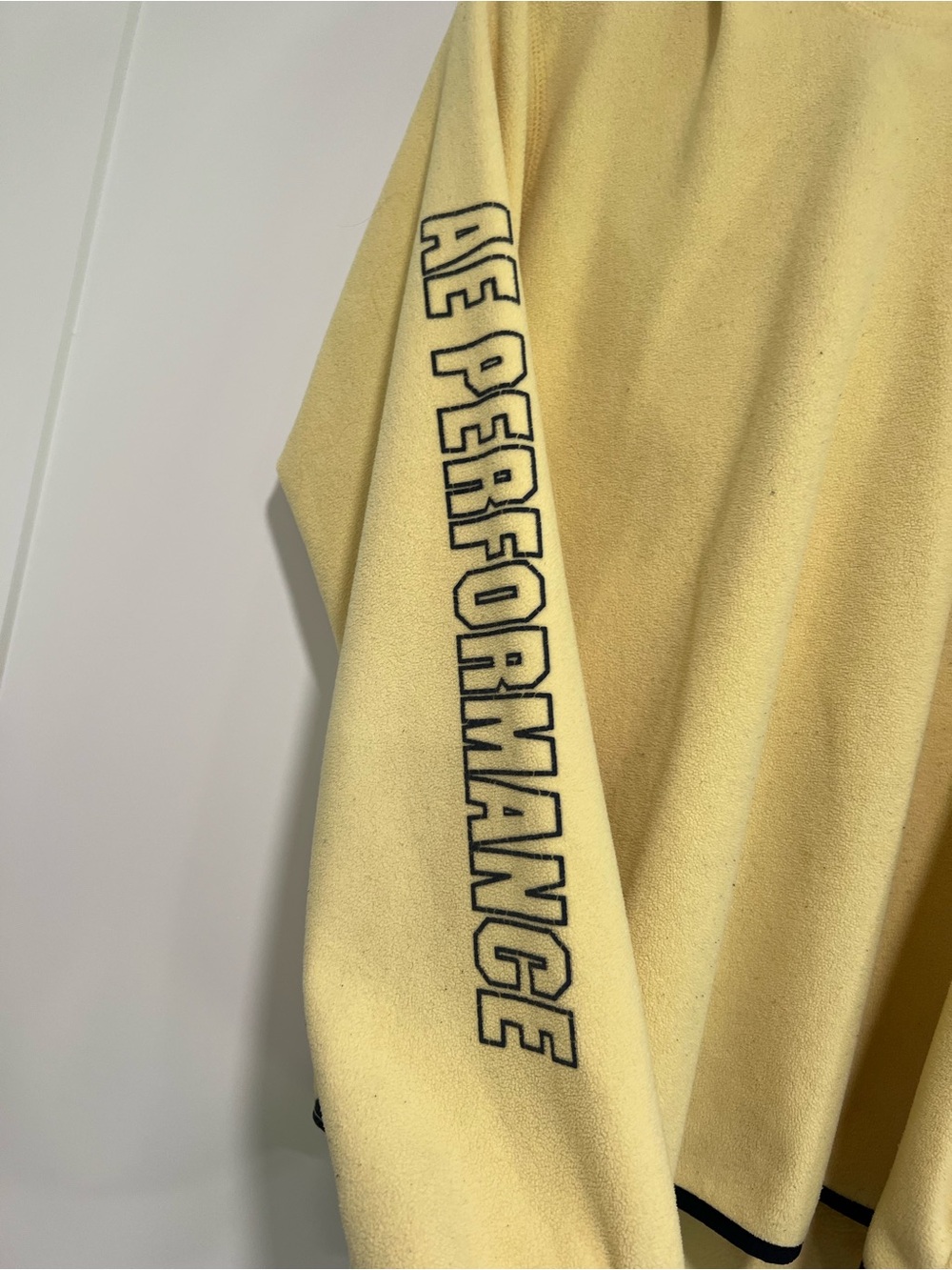 American Eagle Outfitters yellow Performance Fleece Pullover hoodie - Picture 4 of 6
